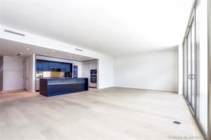 300 Collins Ave #4e, Miami Beach, FL 33139, Sold 09/10/18