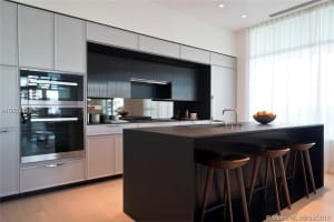 300 Collins Ave #4e, Miami Beach, FL 33139, Sold 09/10/18