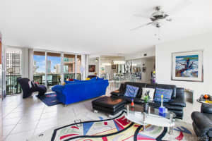 3370 Hidden Bay Dr, Aventura, FL 33180, Sold 12/04/20