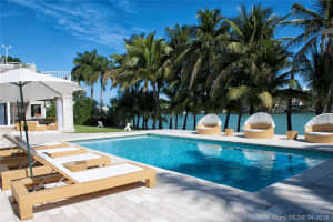 98 Lagorce Cir, Miami Beach, FL 33141, Sold 09/13/19
