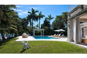 98 Lagorce Cir, Miami Beach, FL 33141, Sold 09/13/19