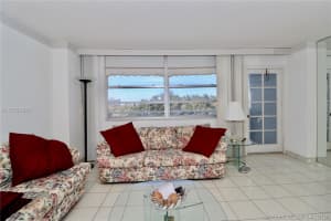7135 Collins Ave, Miami, FL 33141, Sold 06/27/18