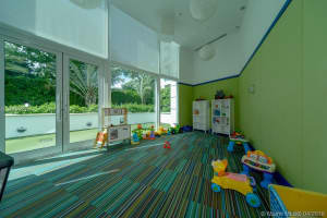 Add Building Entrance, 2127 Brickell Ave, Miami, FL 33129, Sold 09/07/18