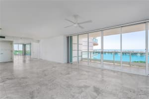 Add Building Entrance, 2127 Brickell Ave, Miami, FL 33129, Sold 10/12/18