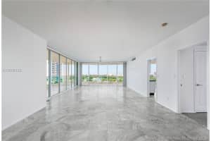 Add Building Entrance, 2127 Brickell Ave, Miami, FL 33129, Sold 10/12/18