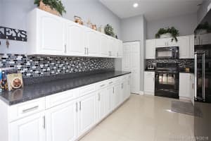 9245 W Sunrise Blvd, Plantation, FL 33322, Sold 06/12/18