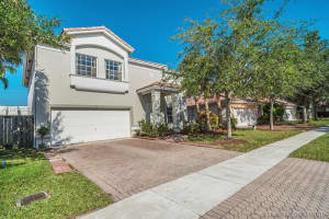 140 Gables Blvd, Weston, FL 33326, Sold 08/17/18