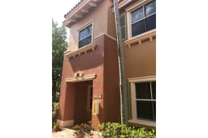 10697 SW 6th St, Pembroke Pines, FL 33025, Sold 06/28/18