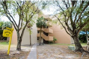 9120 Fontainebleau Blvd, Miami, FL 33172, Sold 08/03/18