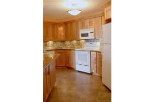400 Leslie Dr, Hallandale Beach, FL 33009, Sold 11/01/18