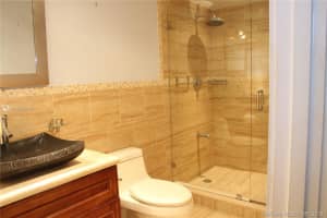 400 Leslie Dr, Hallandale Beach, FL 33009, Sold 11/01/18