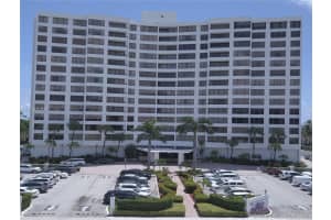 3505 S Ocean Dr, Hollywood, FL 33019, Sold 05/14/21