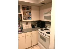3505 S Ocean Dr, Hollywood, FL 33019, Sold 05/14/21
