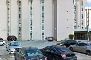 9682 Fontainebleau Blvd, Miami, FL 33172, Sold 06/01/18