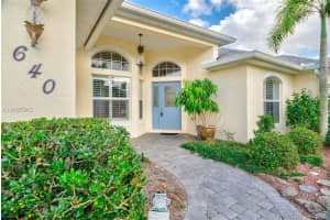 640 Alexandra Ave SW, Vero Beach, FL 32968, Sold 09/25/18