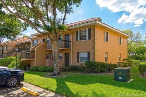 10405 NW 8th St, Pembroke Pines, FL 33026, Sold 05/31/18