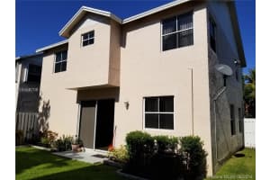 560 NW 102nd Ave, Pembroke Pines, FL 33026, Sold 07/31/18