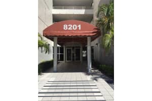 8201 NW 8th St, Miami, FL 33126, Sold 07/27/18