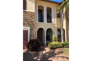 10325 NW 32nd Terrace, Doral, FL 33172, Sold 09/21/18