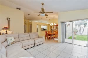 365 S Ketch Dr, Sunrise, FL 33326, Sold 07/30/18