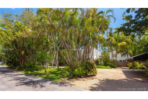 3860 Wood Ave, Coconut Grove, FL 33133, Sold 12/14/18
