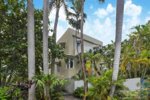 3695 Stewart Ave, Miami, FL 33133, Sold 10/29/18