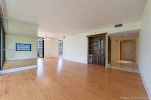 520 Brickell Key Dr a715, Miami, FL 33131, Sold 10/15/18