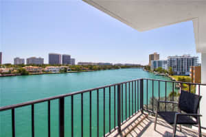 10101 E Bay Harbor Dr, Bay Harbor Islands, FL 33154, Sold 09/25/18