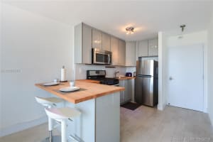 710 Washington Ave, Miami Beach, FL 33139, Sold 09/10/18