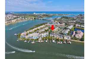 1000 US-1, Jupiter, FL 33477, Sold 07/12/18