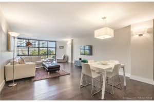 6423 Collins Ave, Miami Beach, FL 33141, Sold 08/24/18