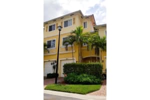 2851 SW 81st Terrace, Miramar, FL 33025, Sold 08/10/18