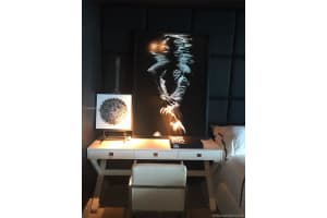 5025 Collins Ave, Miami Beach, FL 33140, Sold 08/06/18