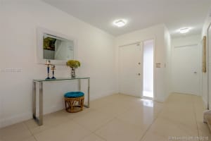 9243 W Sunrise Blvd, Plantation, FL 33322, Sold 07/13/18