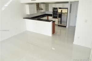 170 SE 14th St, Miami, FL 33131, Sold 01/30/20