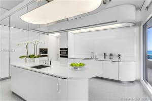 3315 Collins Ave, Miami Beach, FL 33140, Sold 06/18/18