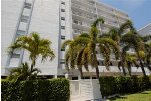1045 10th St, Miami Beach, FL 33139, Sold 08/02/18