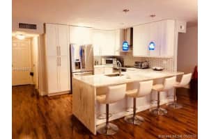 16405 Fox Den Ct, Miami Lakes, FL 33014, Sold 07/09/18