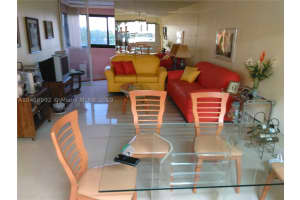 5050 NW 7th St, Miami, FL 33126, Sold 10/10/19