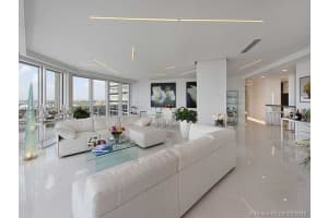 9601 Collins Ave PH 205, Bal Harbour, FL 33154, Sold 01/16/19