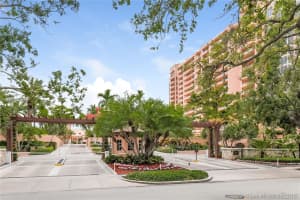 10 Edgewater Dr #6g, Miami, FL 33133, Sold 02/11/19