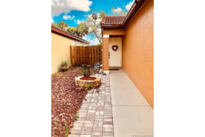 4344 NW 1st St, Deerfield Beach, FL 33442, Sold 08/03/18