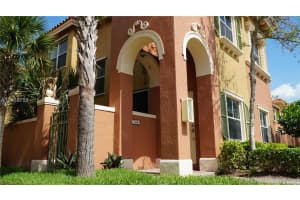 744 SW 106th Ave, Pembroke Pines, FL 33025, Sold 08/13/20