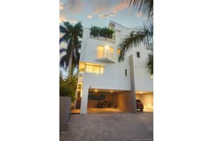 1024 Lenox Ave, Miami Beach, FL 33139, Sold 11/19/18
