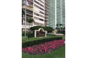 20185 E Country Club Dr, Miami, FL 33180, Sold 11/06/18