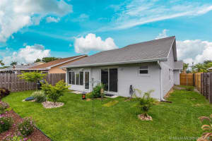8350 SW 41st St, Davie, FL 33328, Sold 06/28/18