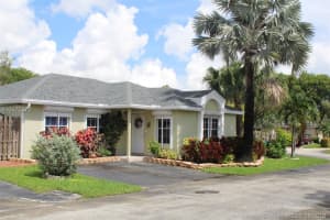 5727 NW 101st Ct, Doral, FL 33178, Sold 09/13/18