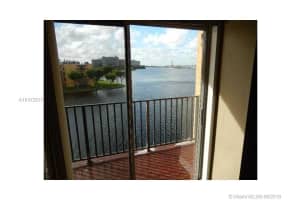 4705 NW 7th St, Miami, FL 33126, Sold 05/21/19