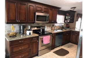 220 NE 12th Ave, Homestead, FL 33030, Sold 09/14/18