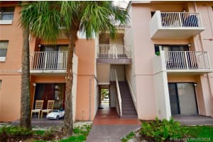 7180 NW 179th St, Hialeah, FL 33015, Sold 09/28/18